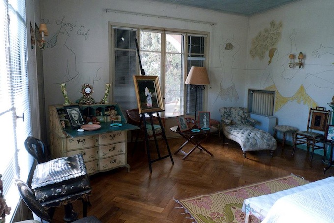 The decorated bedroom of Francine Weisweiller in Villa Santo Sospir