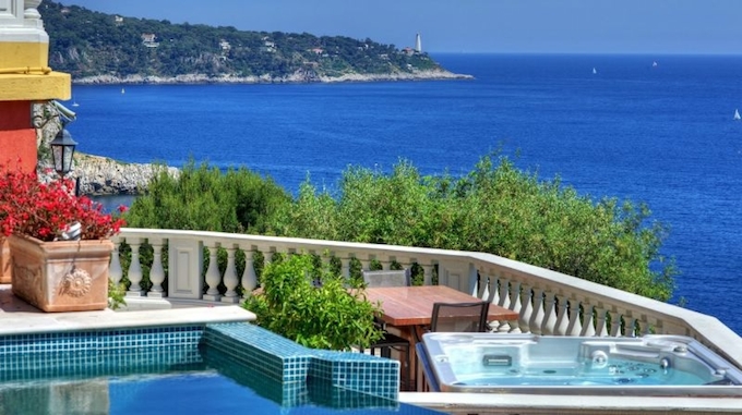 Superb villa on the Cap de Nice by Home Hunts