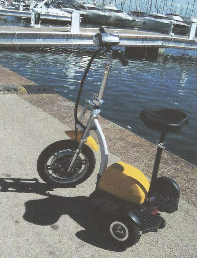 The three wheeled Dragonfly scooter