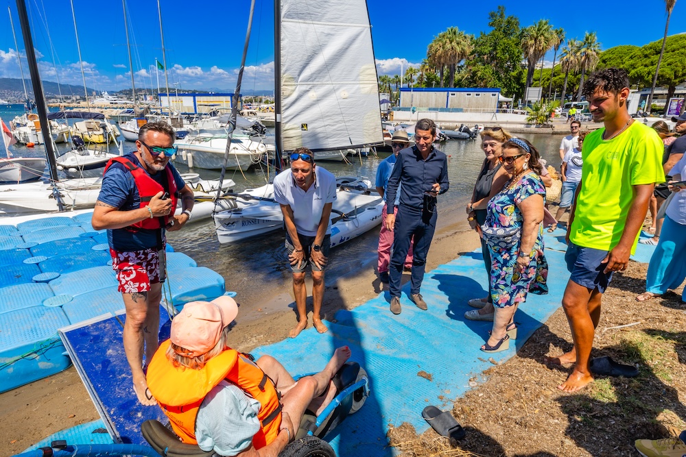 Handiplage in Cannes, all inclusive beach - photo Mairie de Cannes