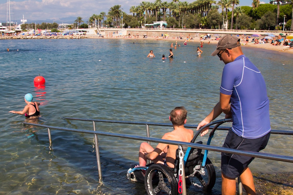 Handiplage in Cannes, all inclusive beach - photo Mairie de Cannes