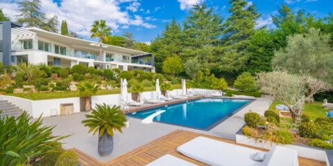 Stunning villa with pool in Biot