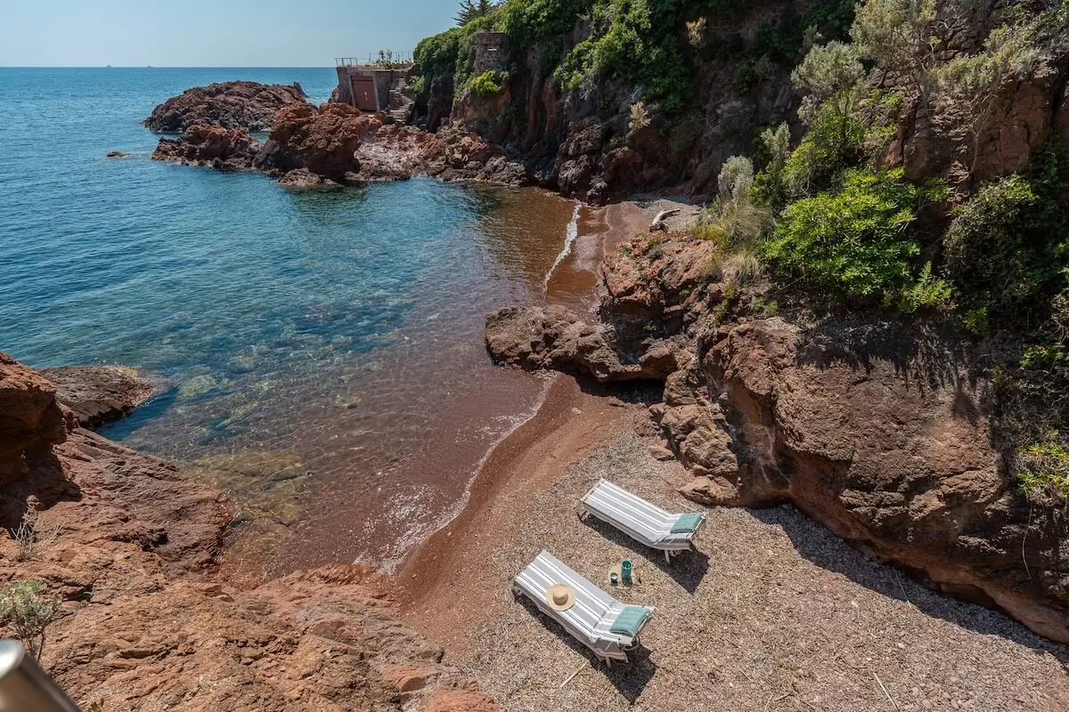 Villa Hélios – Le Trayas - auction - private beaches