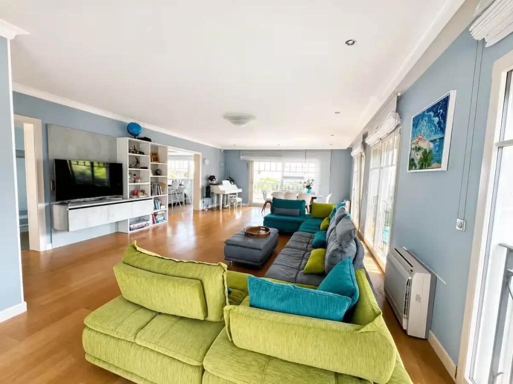 French Riviera Rental villa in Cap d'Antibes - living