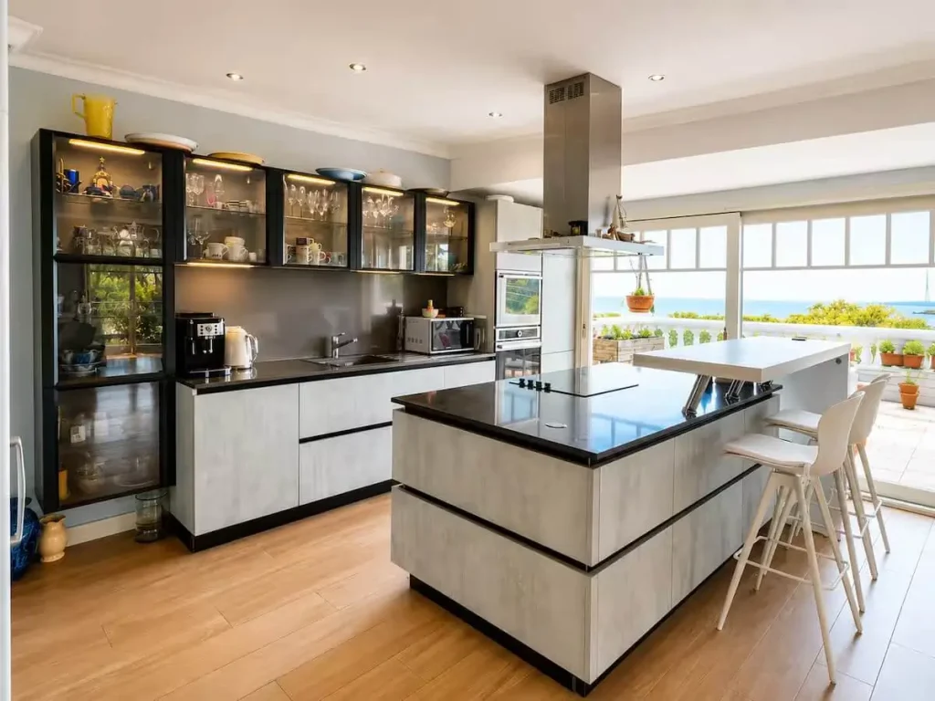 French Riviera Rental villa in Cap d'Antibes - kitchen