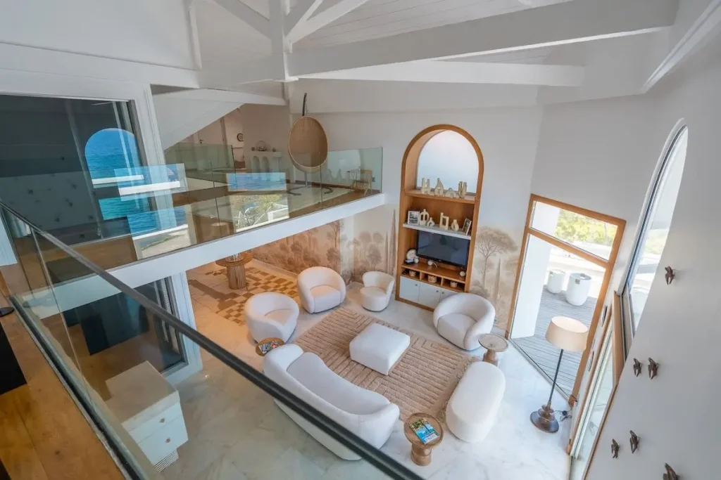 Villa Hélios – Le Trayas - auction - living