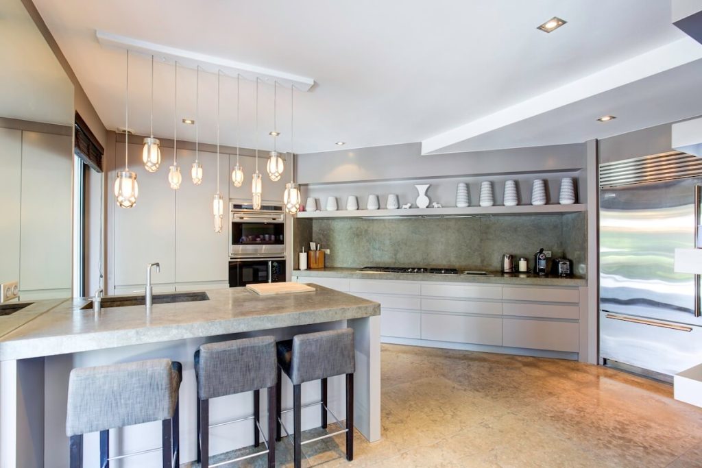 Contemporary villa in Mougins - kitchen