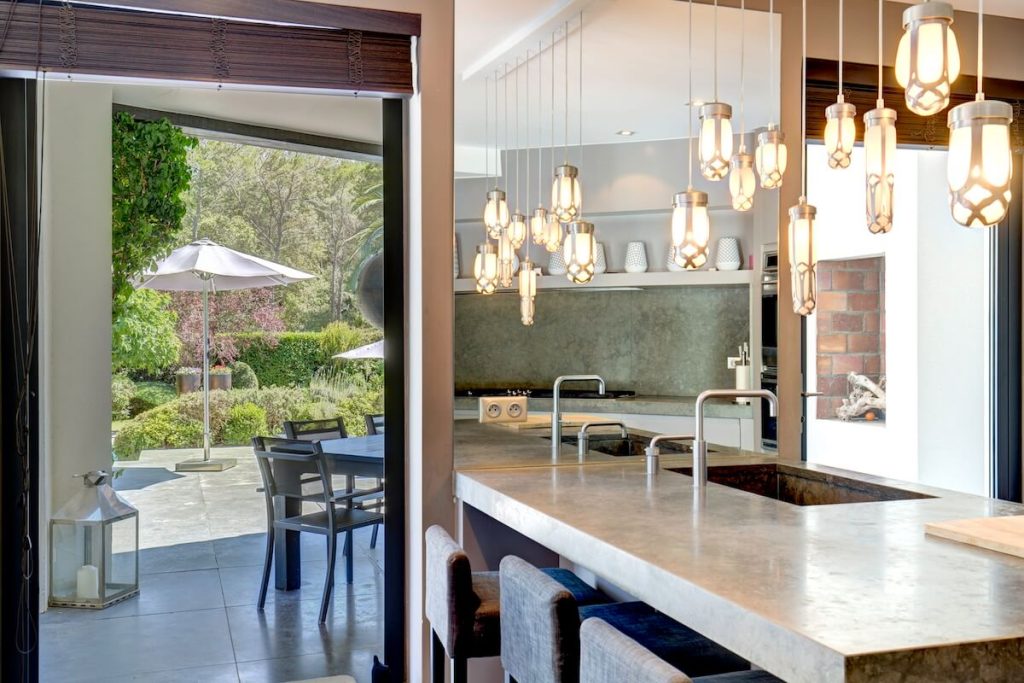 Contemporary villa in Mougins - kitchen