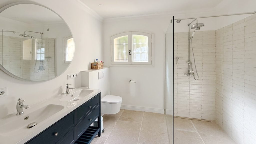 Rental villa in Antibes