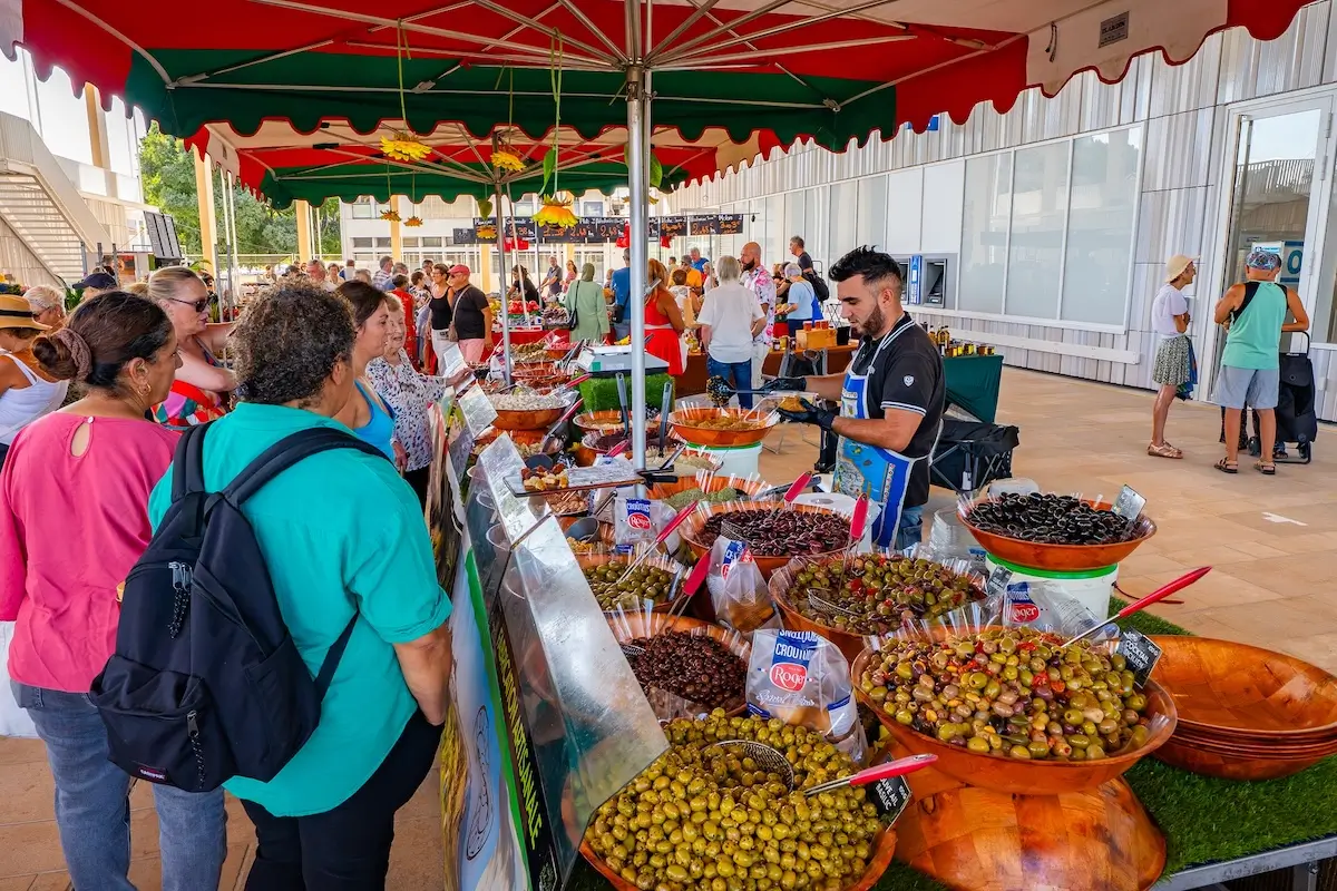 Marché Bocca-centre sept 2026 7 BD - photo © Mairie de Cannes