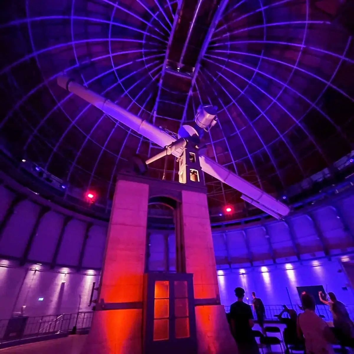 Inside the Grande Coupole, under Eiffel’s dome · Observatoire de la Côte d’Azur