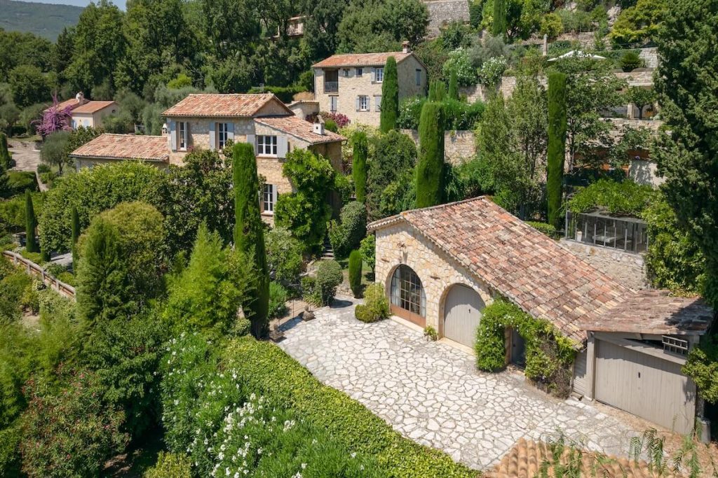 Rental property of the week Châteauneuf-Grasse - exterior