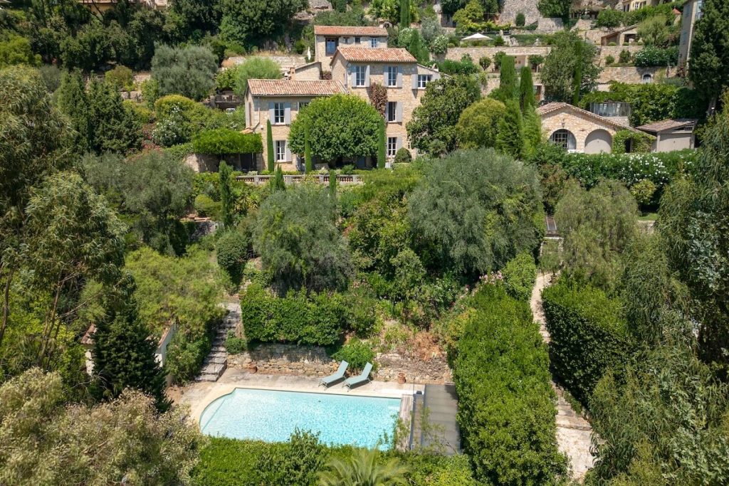 Rental property of the week Châteauneuf-Grasse - exterior