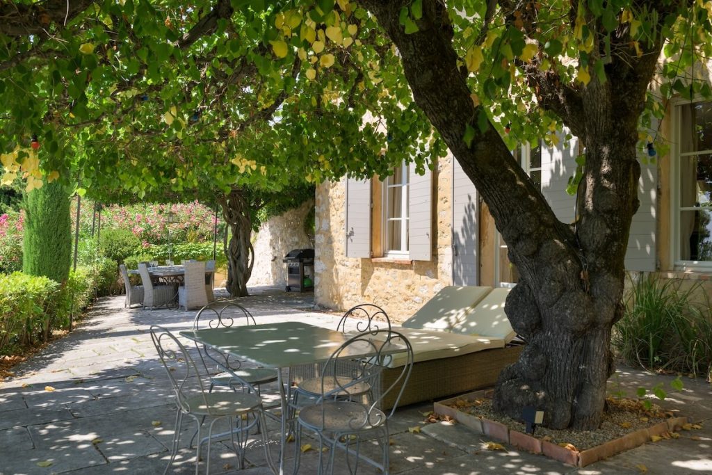 Rental property of the week Châteauneuf-Grasse - exterior