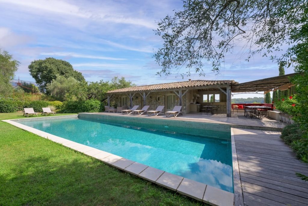 Property in Grasse Saint-Jacques - exterior