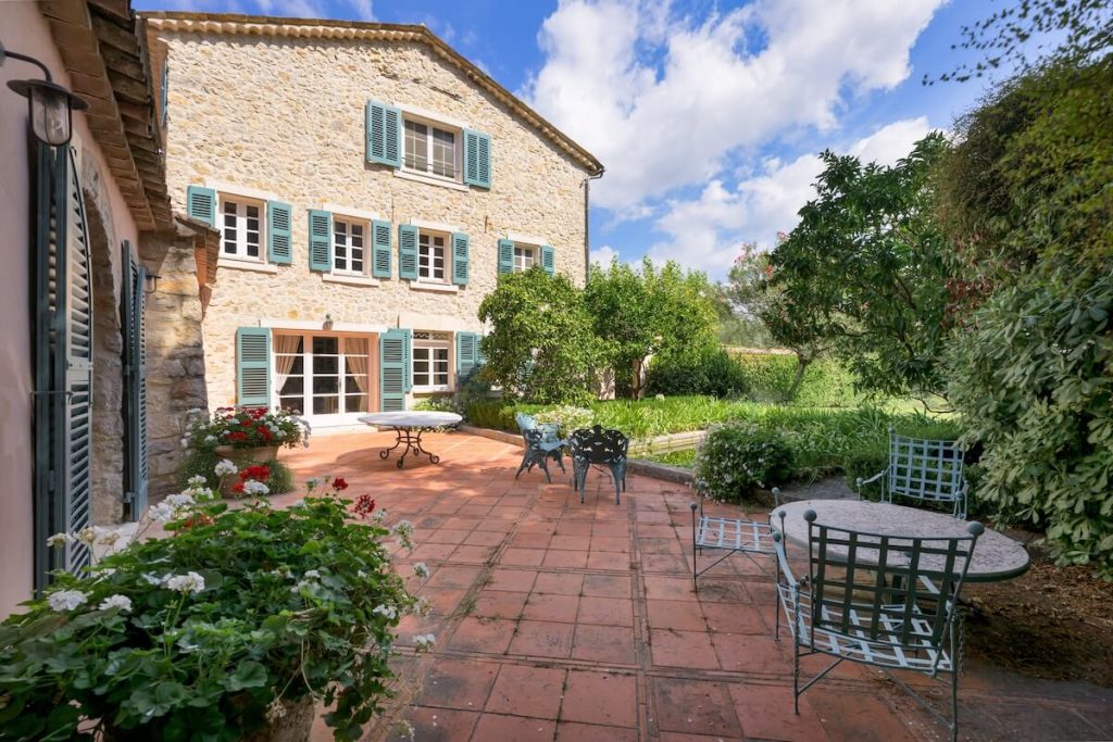 Property in Grasse Saint-Jacques - exterior