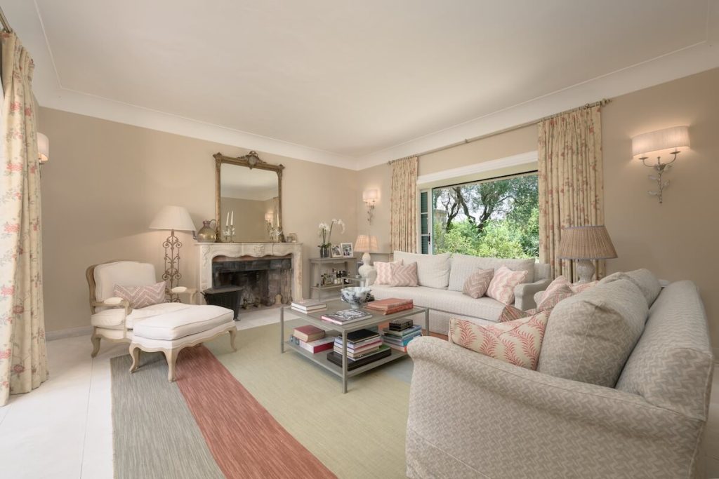Property in Grasse Saint-Jacques - interior
