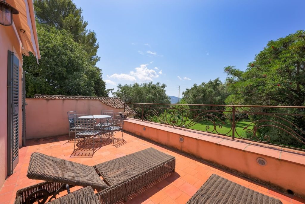 Property in Grasse Saint-Jacques - exterior