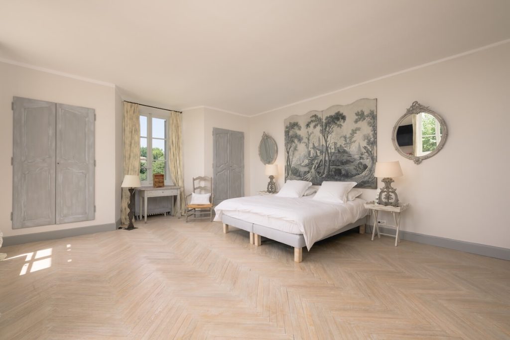 Rental property of the week Châteauneuf-Grasse - bedroom