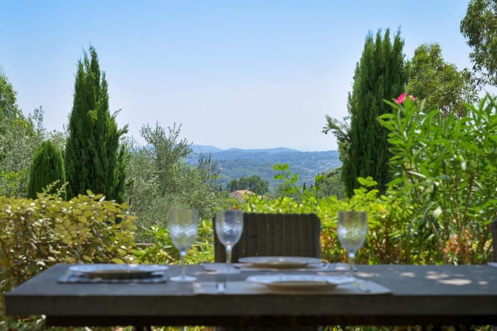 Rental property of the week Châteauneuf-Grasse - exterior